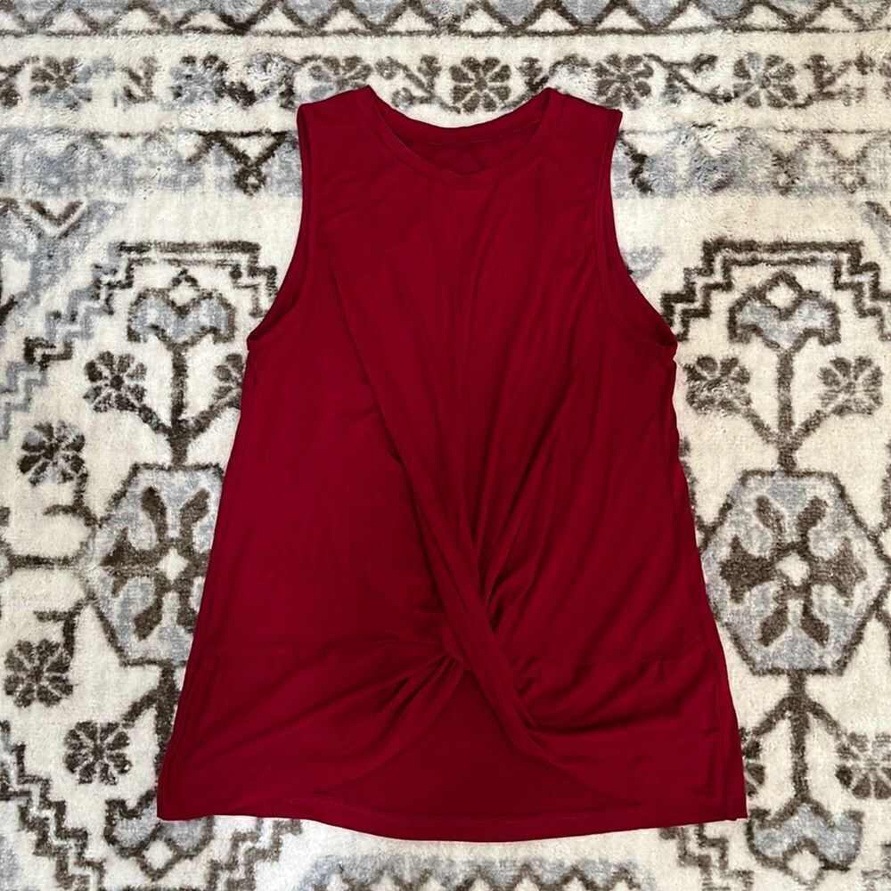 AmélieBoutik Women Crew Neck Sleeveless Tank Top Red